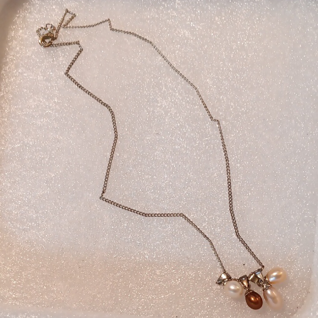 Elegant Pearl And Gold-Tone Charm Necklace - White & Gold